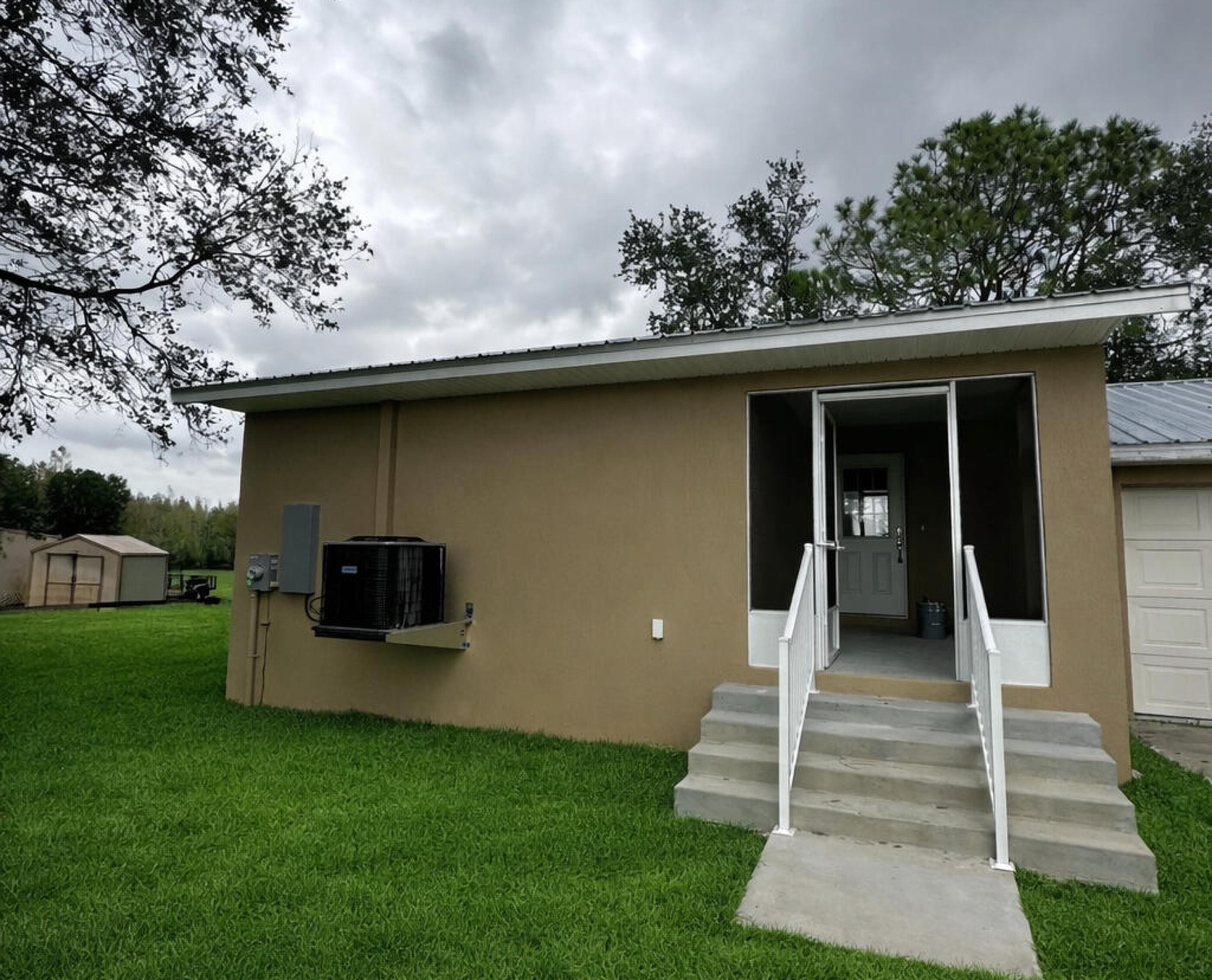 Additional Dwelling Unit in Bartow